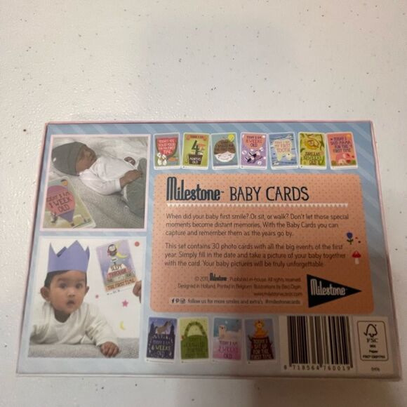 Milestone-30 cards to capture & remember your baby’s first year - Picture 2 of 6